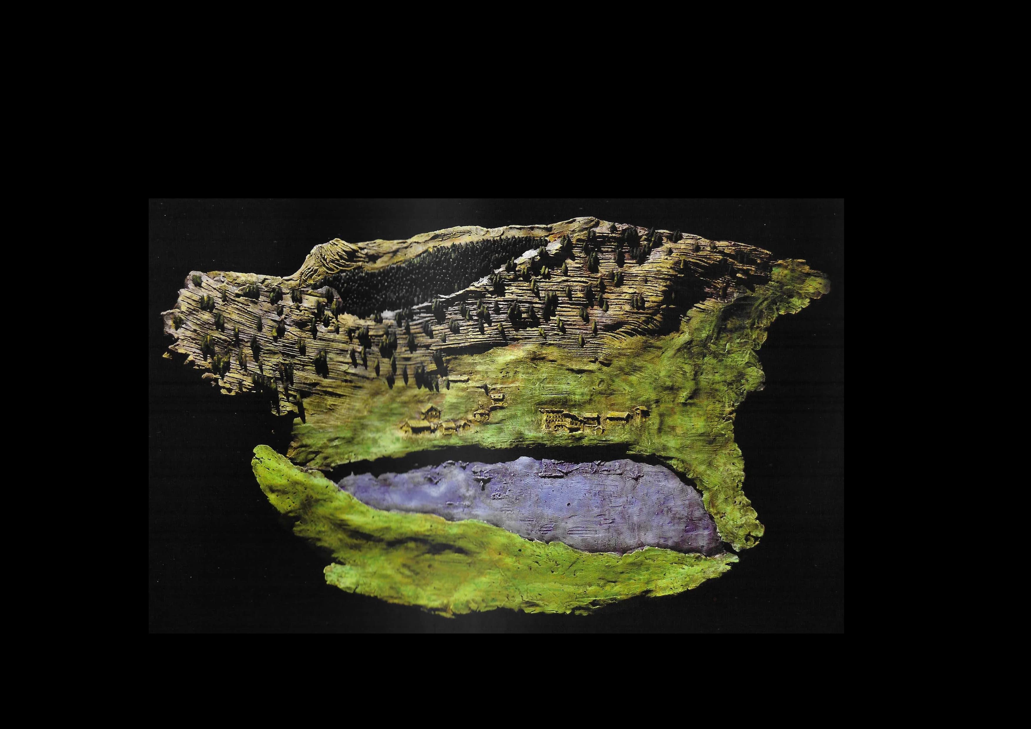 Fanes 94 x 59 x 8 cm